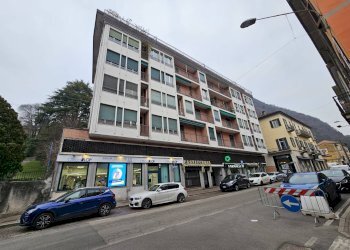 Capannone Via Labiena, Laveno-Mombello - foto 1