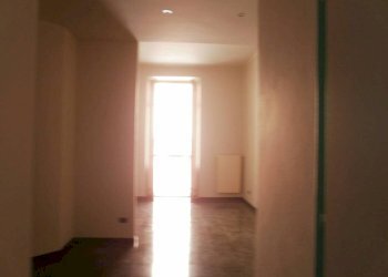 Stanza non arredata - Apartment via Matteo Prandone, 2, Asti - photo 9