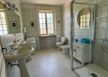 Bagno - Three-room apartment via Circonvallazione Vigne, 14, Chiusa di Pesio - photo 10