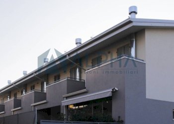 Facciata - Villa via Raffaello Lambruschini, Cesena - foto 2