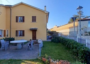 Casa semi indipendente Strada Panoramica Adriatica, Pesaro - foto 2