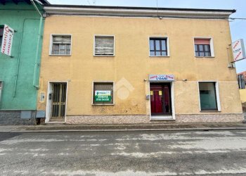 Rustico Corso Italia, Bianzè - foto 1