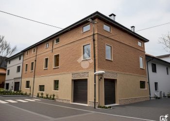 Appartamento Viale E. Zanasi, Castelnuovo Rangone - foto 1