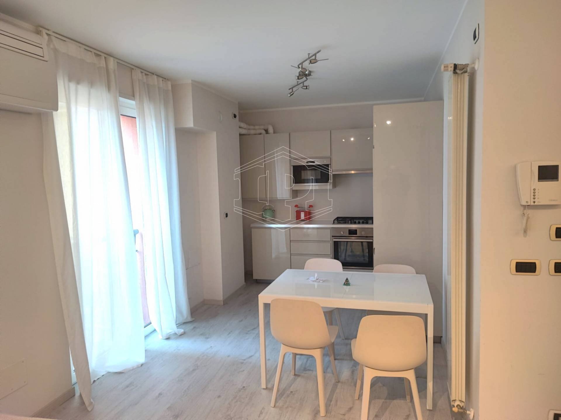 Two-room apartment Via Luigi Cibrario, Genova (neighborhood Sestri Ponente) - photo 1