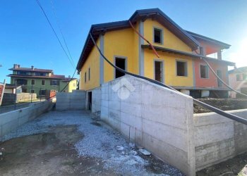 Porzione di casa Via Capitini, Sale - foto 2