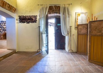 Castello Via XXV Aprile, Castelletto Cervo - foto 20