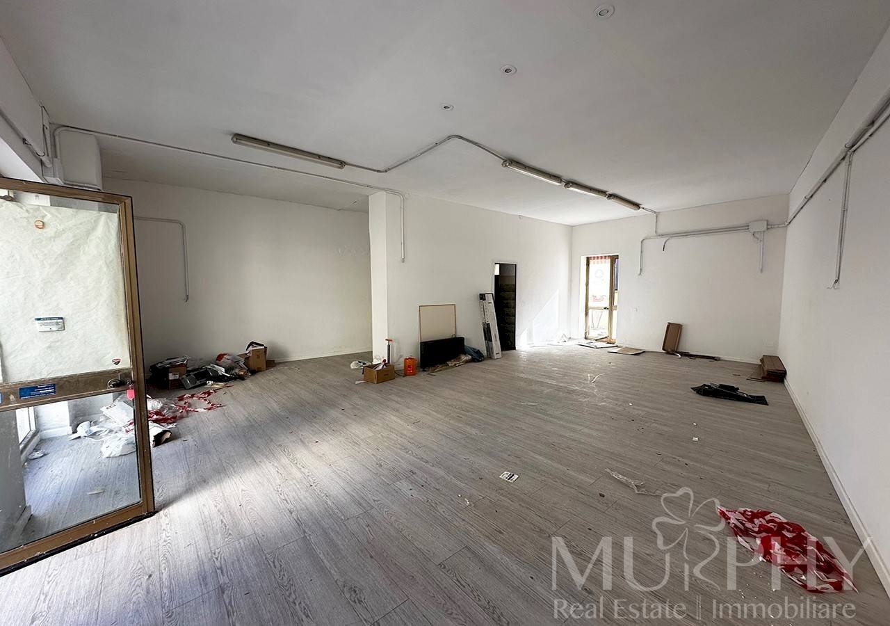 Locale Commerciale Via Principe Amedeo, La Maddalena - foto 2