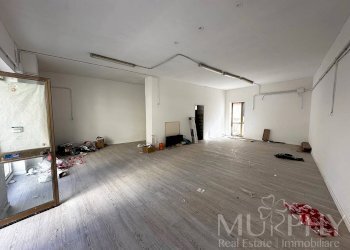 Locale Commerciale Via Principe Amedeo, La Maddalena - foto 2