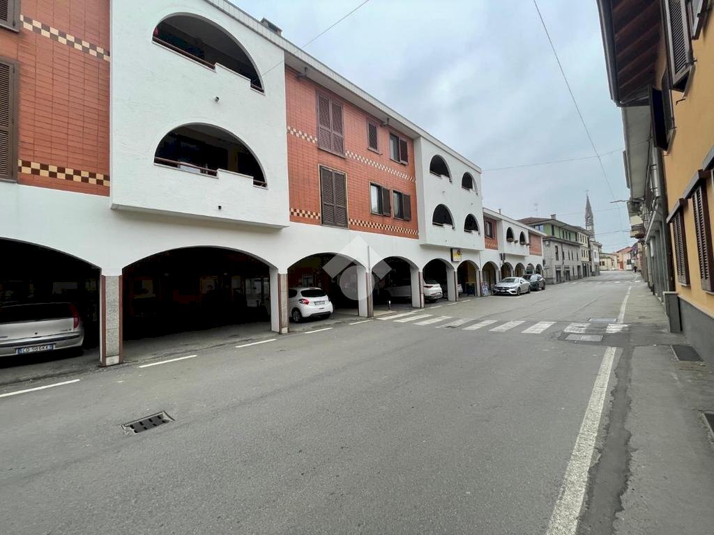 Trilocale Via Davide Squarini, Momo - foto 2