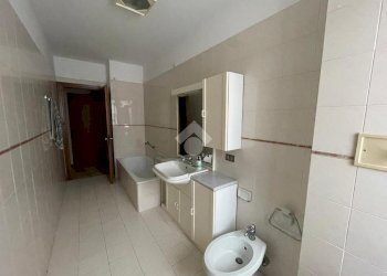 Trilocale Via Davide Squarini, Momo - foto 9