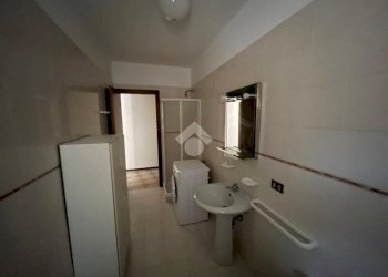 Trilocale Via Davide Squarini, Momo - foto 12