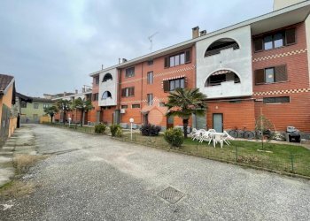 Trilocale Via Davide Squarini, Momo - foto 13