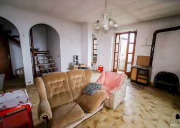 Salone - Casa indipendente strada San Raffaele, 29, Castagneto Po - foto 4