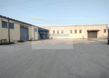 Capannone Via Giuseppe Farina, Siracusa - foto 2