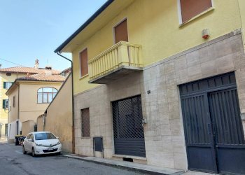 Office Via Re Arduino, Volpiano - photo 1