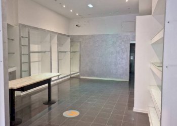 Negozio via Eugenio Chiesa, Terni - foto 3