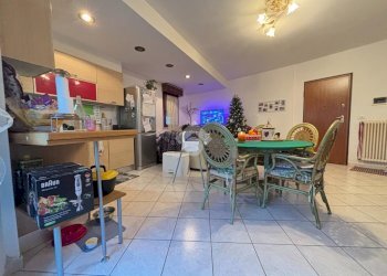 Bilocale Via Mazzincollo, Sarzana - foto 2