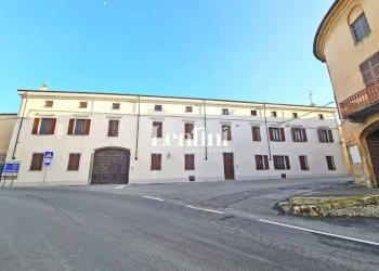 Facciata - Attico via Principessa Jolanda, 2, Montemagno - foto 36