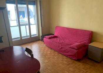 Camera da letto - Three-room apartment viale Papiniano, 45, Milano - photo 12