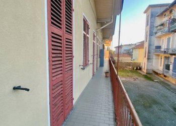 Balcone - Appartamento via Padre Mauro Antoniotti, 4, Biella - foto 12