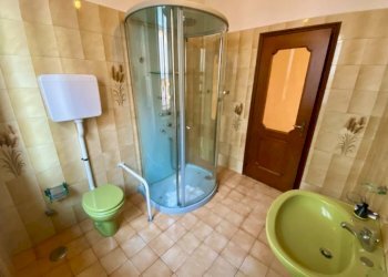 Bagno - Appartamento via Padre Mauro Antoniotti, 4, Biella - foto 19