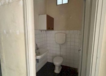 Bagno - Ufficio via Riccardo Gatto, 45, Pinerolo - foto 5
