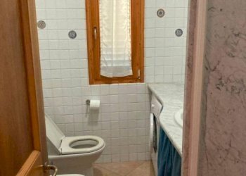 Bagno - Villa via dei Fichi, Massa - foto 15