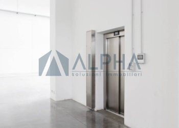 Interno palazzo - Capannone via Rigardara, Coriano - foto 8