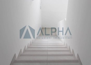 Interno palazzo - Capannone via Rigardara, Coriano - foto 20