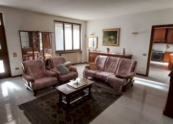 Salone - Casa indipendente via Luigi Einaudi, Casorezzo - foto 17