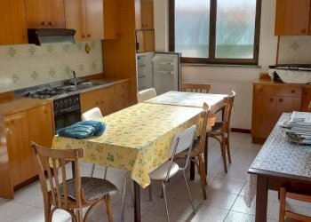 Cucina - Casa indipendente via Luigi Einaudi, Casorezzo - foto 19