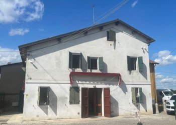 Casa indipendente Cadelbosco di Sopra - foto 1