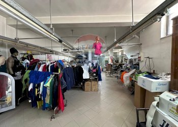 Locale Commerciale Via Alessandro Volta, Cardito - foto 11