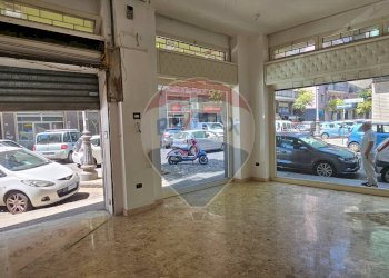 Locale Commerciale Via Madonna Di Fatima, Salerno - foto 1