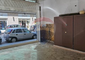 Locale Commerciale Via Madonna Di Fatima, Salerno - foto 2