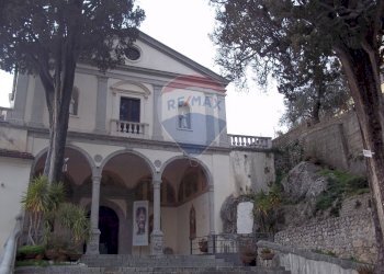 Commercial Premises via chiuse, Polla - photo 4