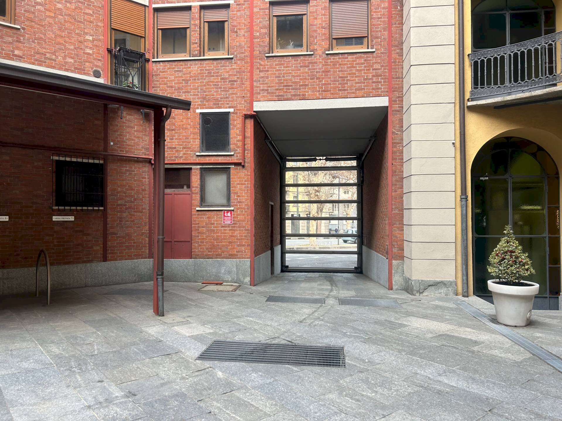 Box piazza statuto, Torino (zona Centro) - foto 3