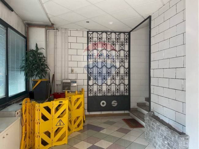 Office Via Mariano Tentorio, Como (neighborhood Camerlata) - photo 3