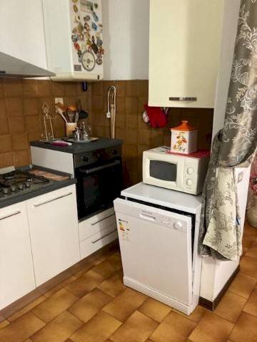 Cucina - Three-room apartment via Firenze, Massa - photo 2