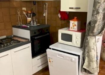 Cucina - Trilocale via Firenze, Massa - foto 2