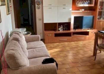 Salone - Trilocale via Firenze, Massa - foto 4