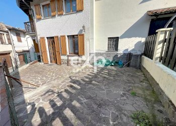 Casa indipendente Frazione Bregne Superiore, Montesegale - foto 4