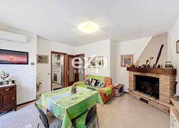 Casa indipendente Frazione Bregne Superiore, Montesegale - foto 8