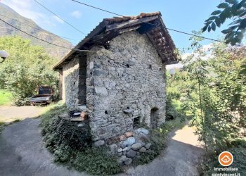 Rustic Frazione Le Clapeyas, Issogne - photo 3