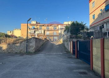 Box Pomigliano d'Arco - foto 2