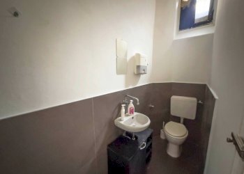 Shop Via Principe Tommaso, Torino (neighborhood San Salvario) - photo 8