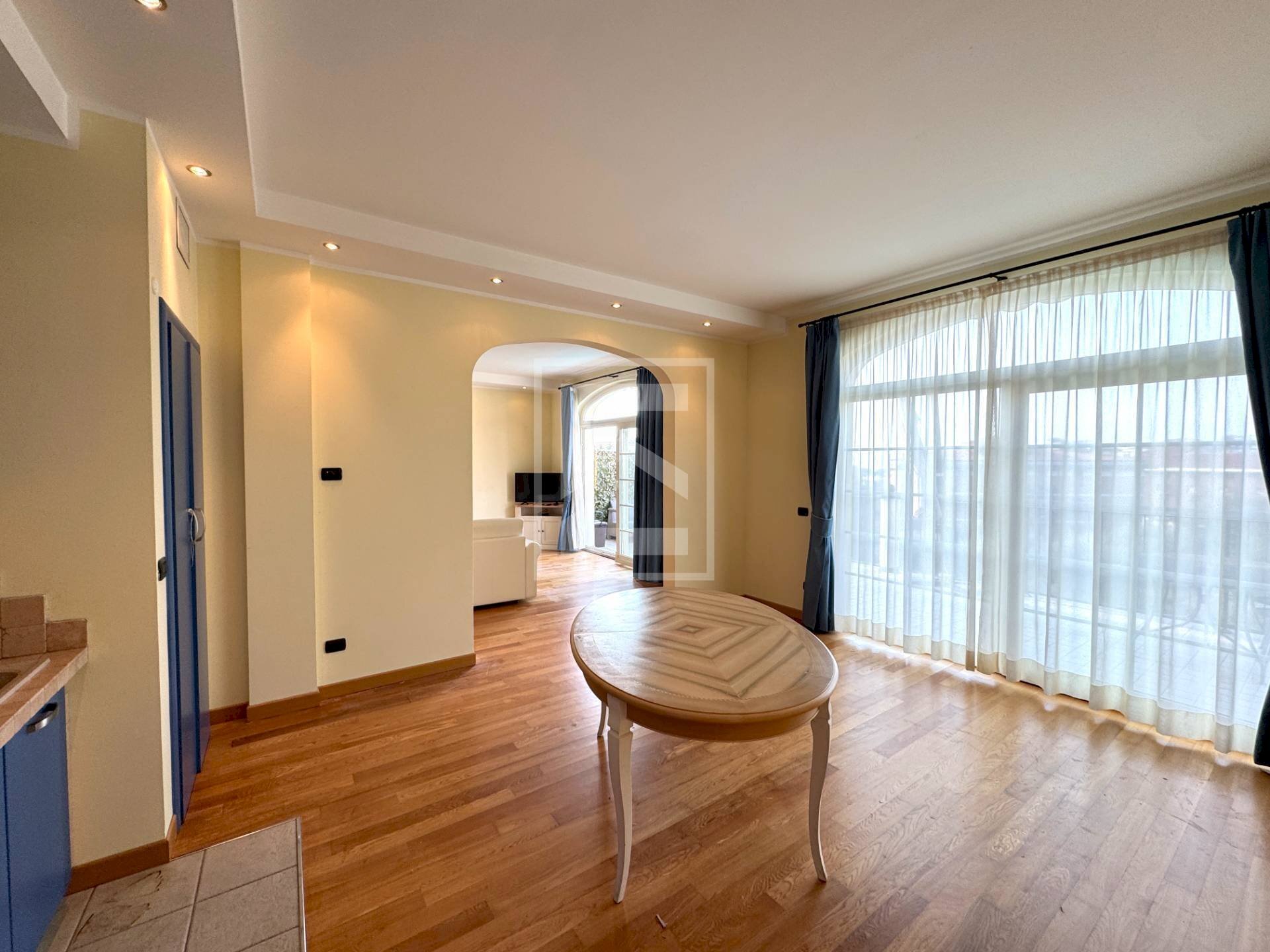 Appartamento via G D' Annunzio, Toscolano-Maderno - foto 1