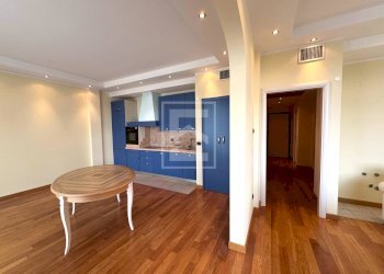 Three-room apartment via G D' Annunzio, Toscolano-Maderno - photo 3