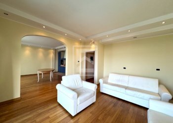Three-room apartment via G D' Annunzio, Toscolano-Maderno - photo 4