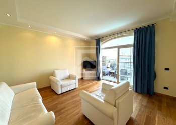 Three-room apartment via G D' Annunzio, Toscolano-Maderno - photo 6